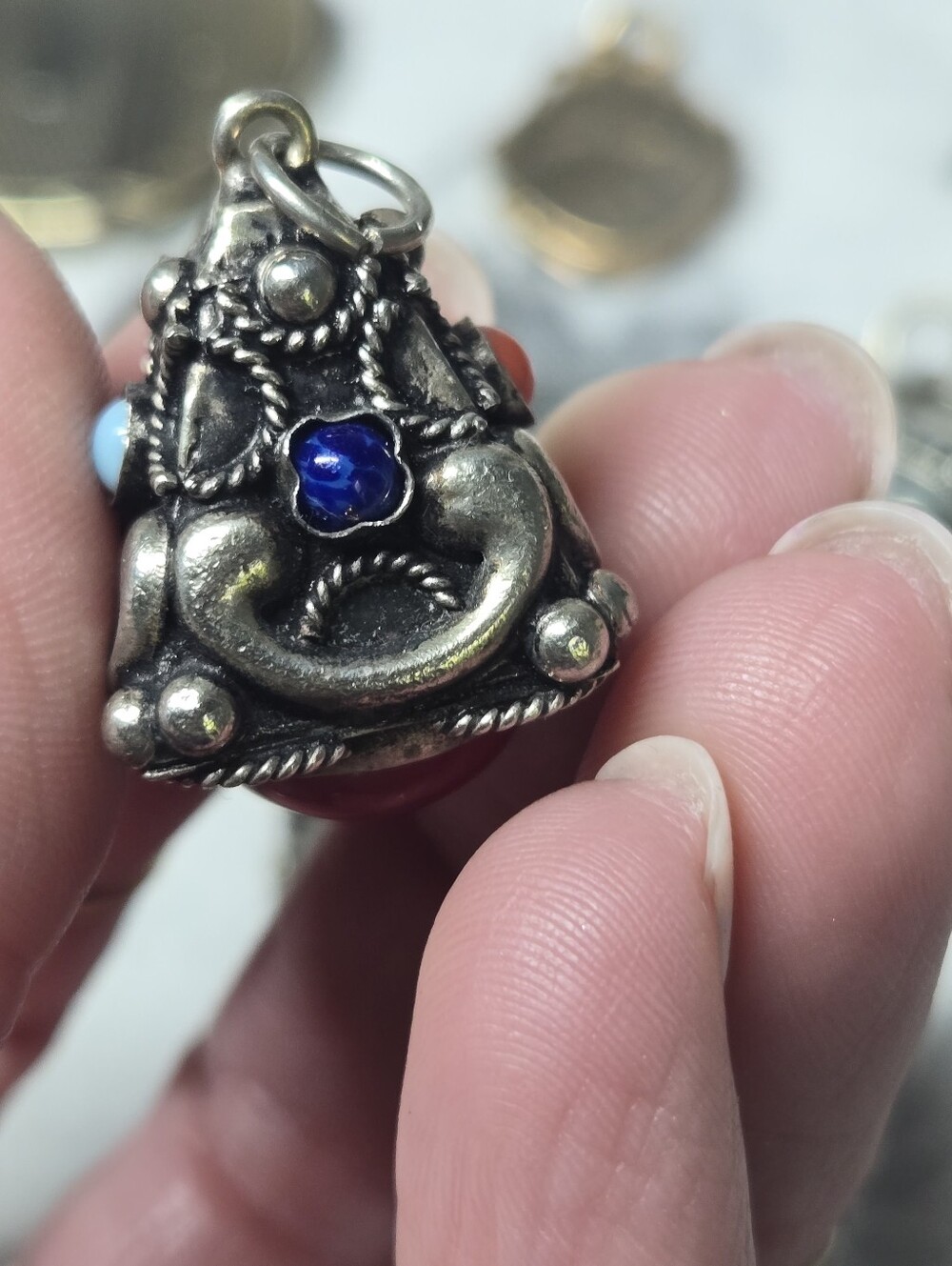 ANTIQUE 800 SILVER ETRUSCAN CANNETILLE FOB CHARM